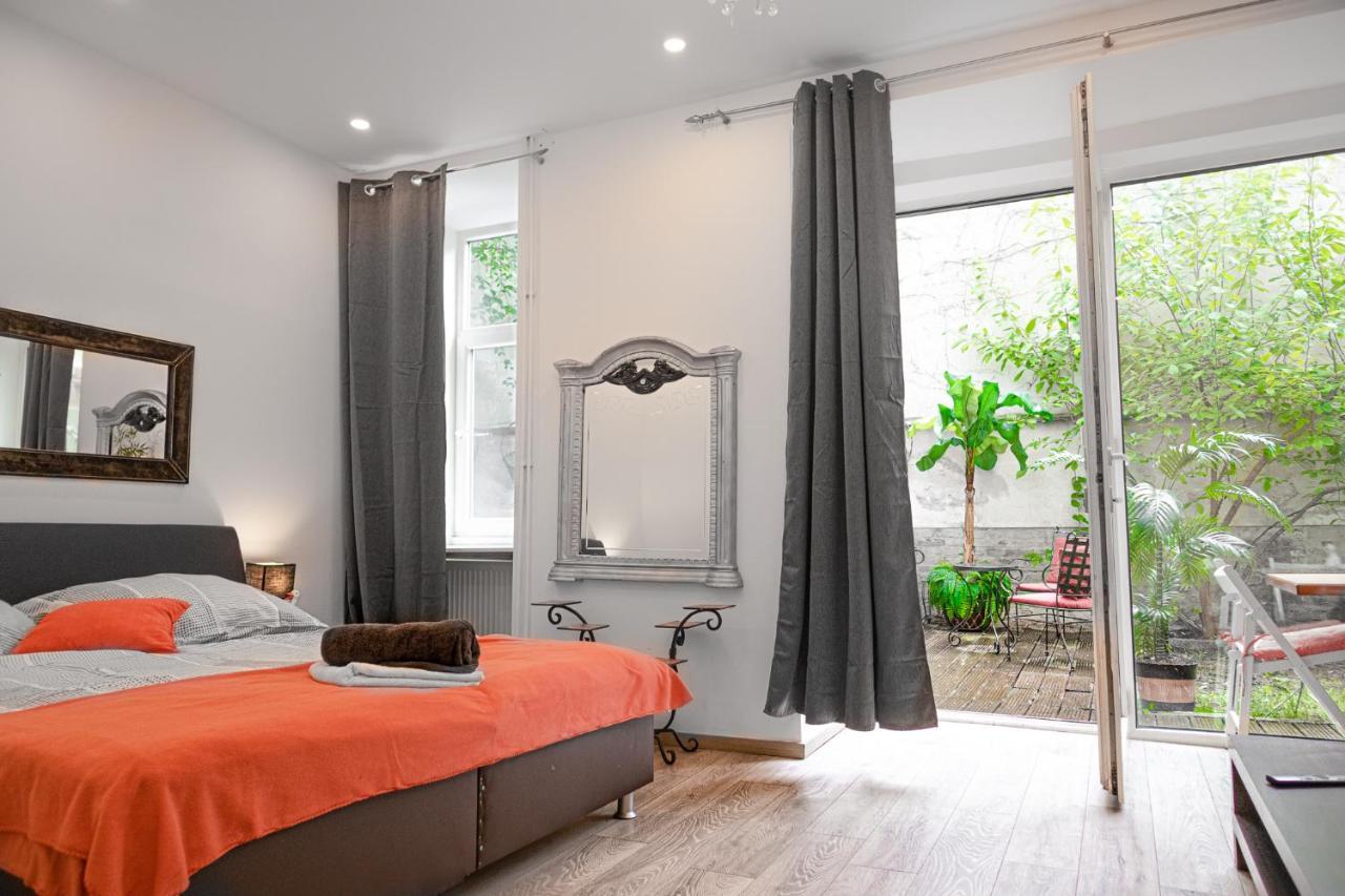 Fullfilling 3Br Shared Apartment With Pleasing Patio 비엔나 외부 사진