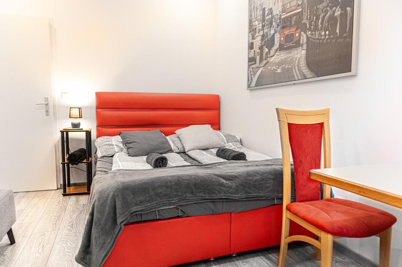 Fullfilling 3Br Shared Apartment With Pleasing Patio 비엔나 외부 사진