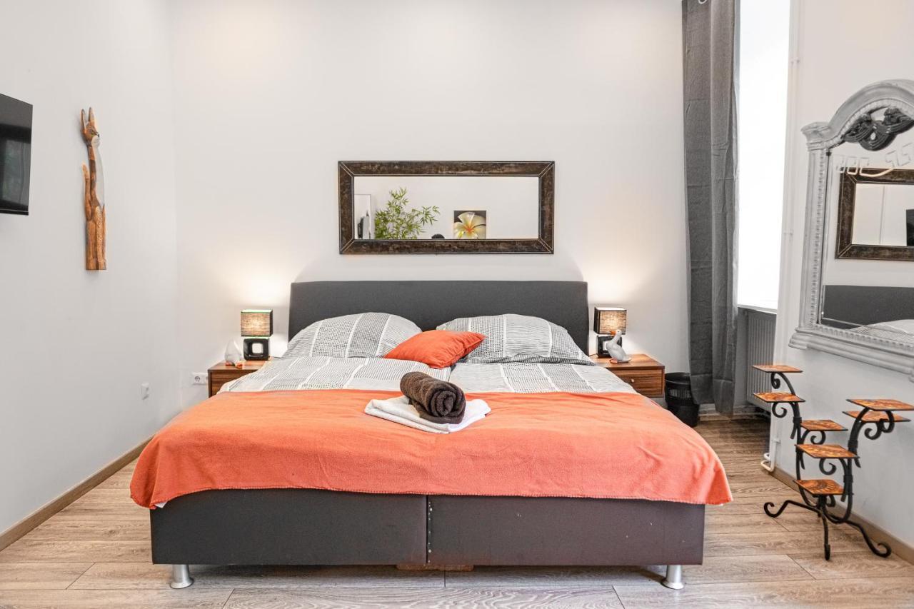 Fullfilling 3Br Shared Apartment With Pleasing Patio 비엔나 외부 사진